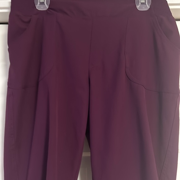 Made for life Capri size large - Picture 2 of 4